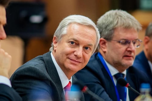 ¿Quiénes son los nuevos cinco embajadores para representar a Chile en organismos internacionales?