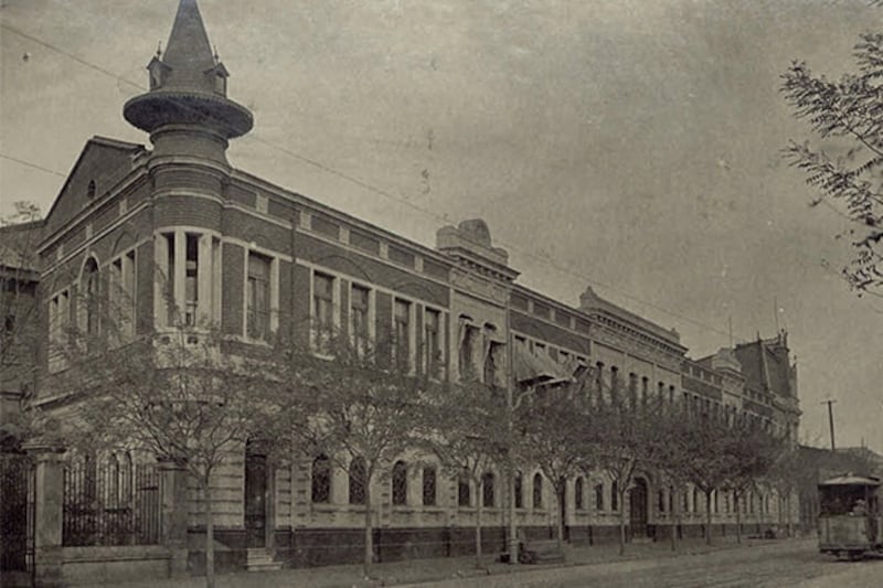 La cervecería Ebner fue construida por un empresario alemán entre 1885 y 1888 en la comuna de Independencia.