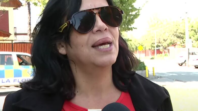 Laura Landaeta se lanza contra Joaquín Lavín.