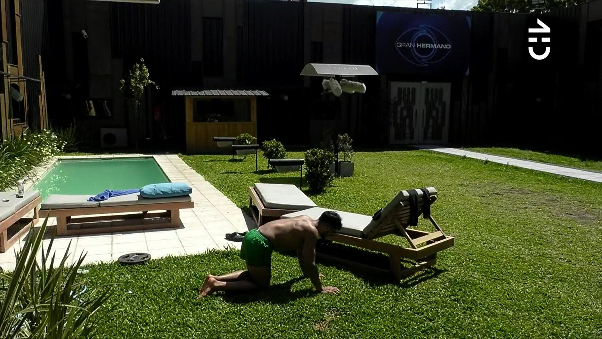 Jorge buscando el anillo | Gran Hermano