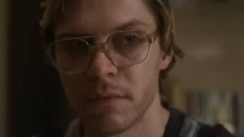 Redes se inundan de memes inspirados en el retorcido asesino serial Jeffrey Dahmer