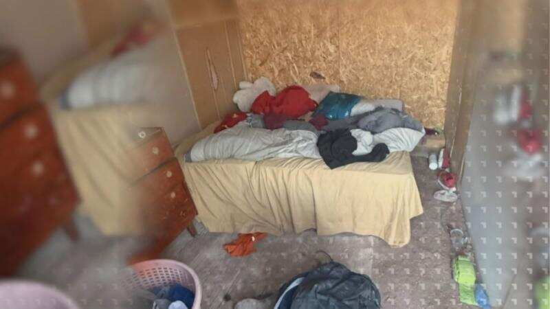 “Pedían agüita en la noche”: rescatan a seis niños abandonados por su madre en peligrosa toma de Alto Hospicio