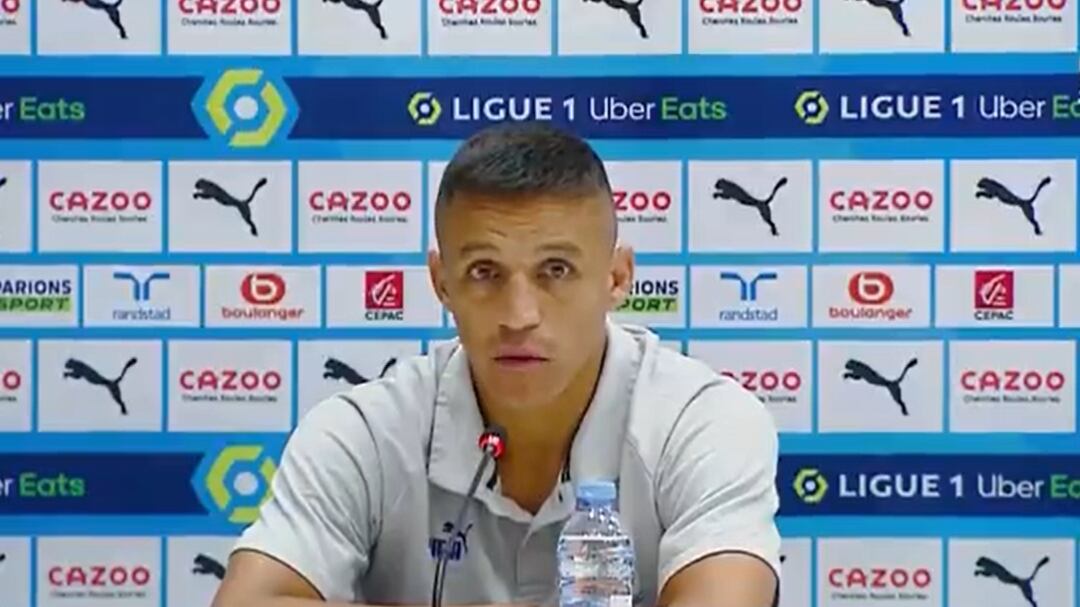 El tocopillano lanzó una dura declaración contra los hinchas chilenos en su presentación en el Marsella.