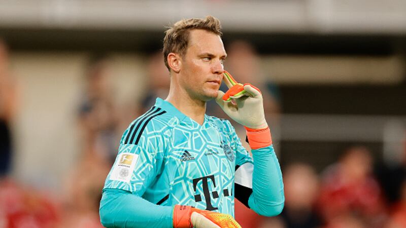 Taxista recupera cartera de Manuel Neuer, pero su recompensa no le gusto