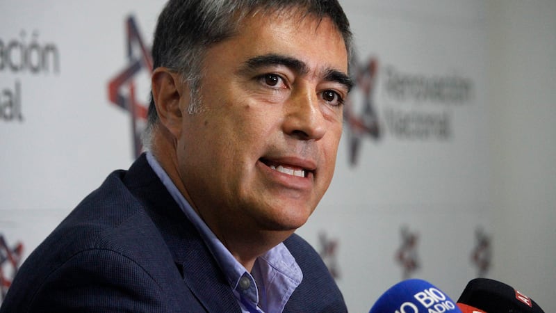 “El uso de garabatos en privado es normal”: Alcalde Desbordes se llena de críticas tras relativizar dichos del rector del INBA sobre estudiantes con autismo