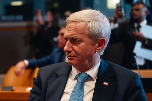 Aprobación de José Antonio Kast se desploma al 25% y marca su nivel más bajo en Data Influye