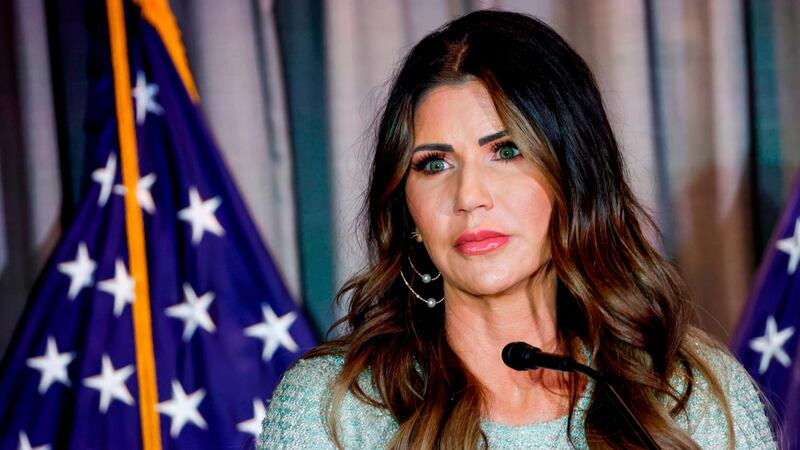 Candidata a VP de Trump, Kristi Noem, confesó que disparó y mató a uno de sus perros