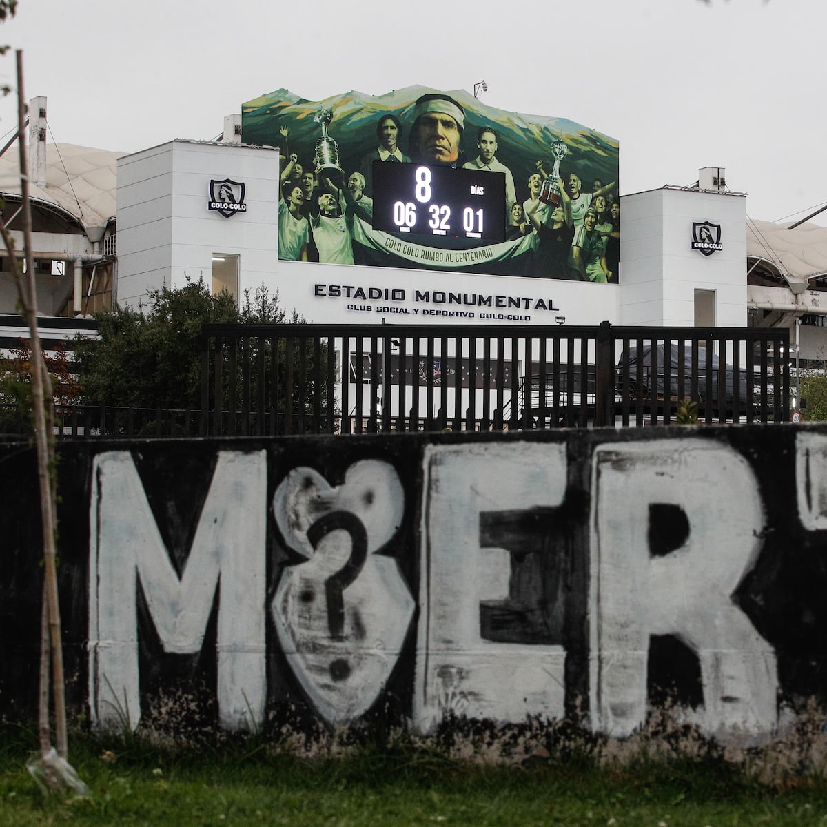 PDI investiga muerte de hinchas en estadio Monumental PDI investiga muerte de hinchas en estadio Monumental