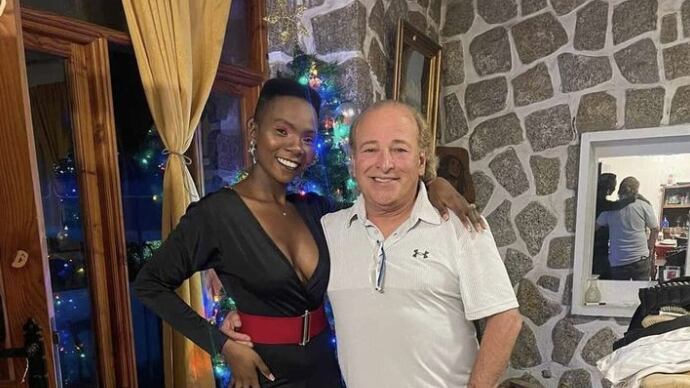 Kelly Montaño y Tatón Púrpura