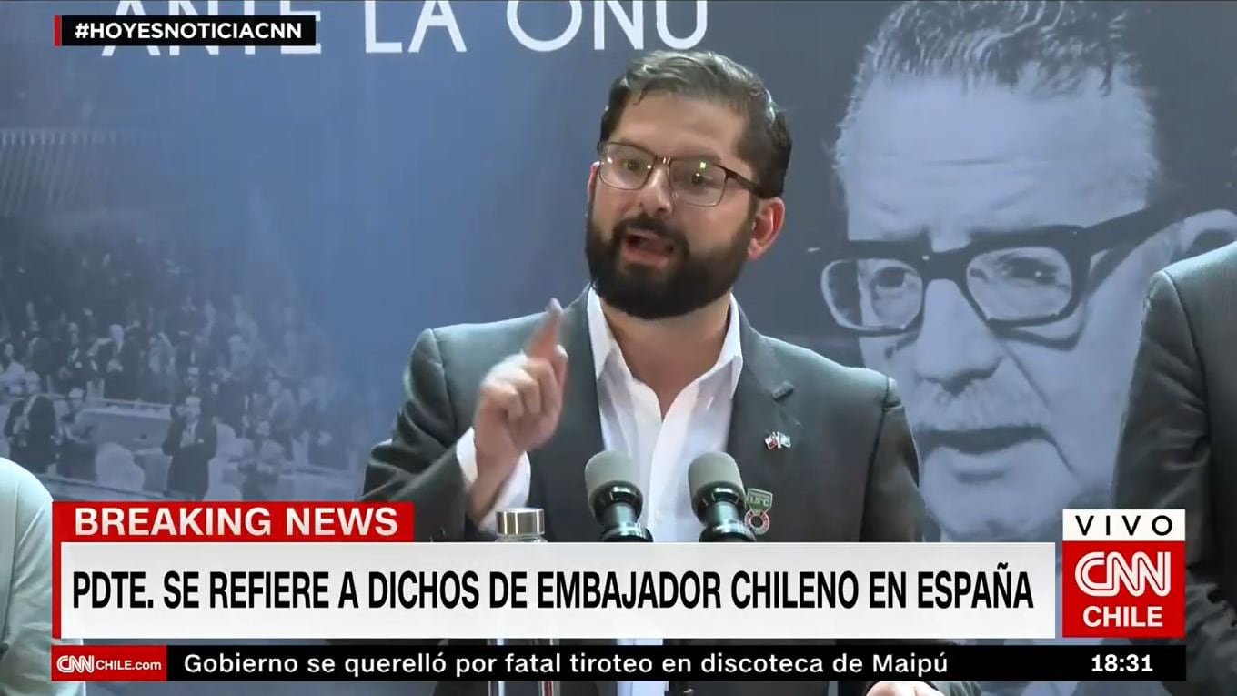 El cruce entre el Presidente Boric y una periodista al ser consultado por las declaraciones del embajador chileno en España