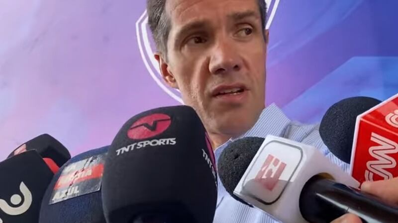 Ponen en duda la continuidad de Michael Clark como presidente de la U por problemas con el grupo Sartor debido a “deficiencias de gestión”