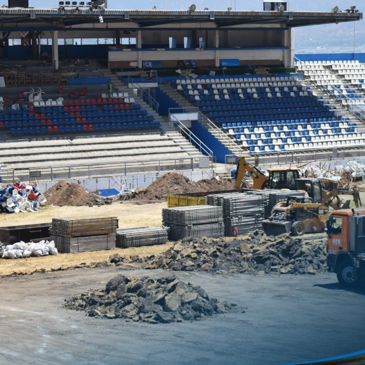 Cruzados vende acciones para finalizar remodelación de San Carlos de Apoquindo Cruzados vende acciones para finalizar remodelación de San Carlos de Apoquindo
