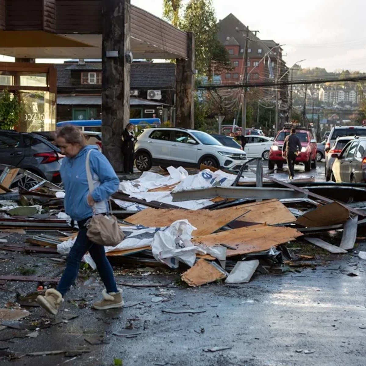 Abuela protege a su nieto durante tornado en Puerto Varas Abuela protege a su nieto durante tornado en Puerto Varas