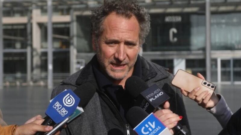 Juan Pablo Sáez reaparece tras denuncia de su exesposa y lanza grave acusación: “Quiere sacar a mi hija a la mala del país”