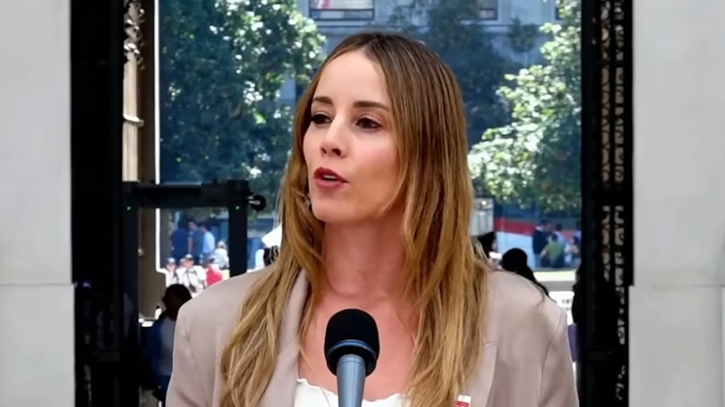 La ministra vocera de Gobierno salió al paso de las críticas por el retiro de decretos medioambientales