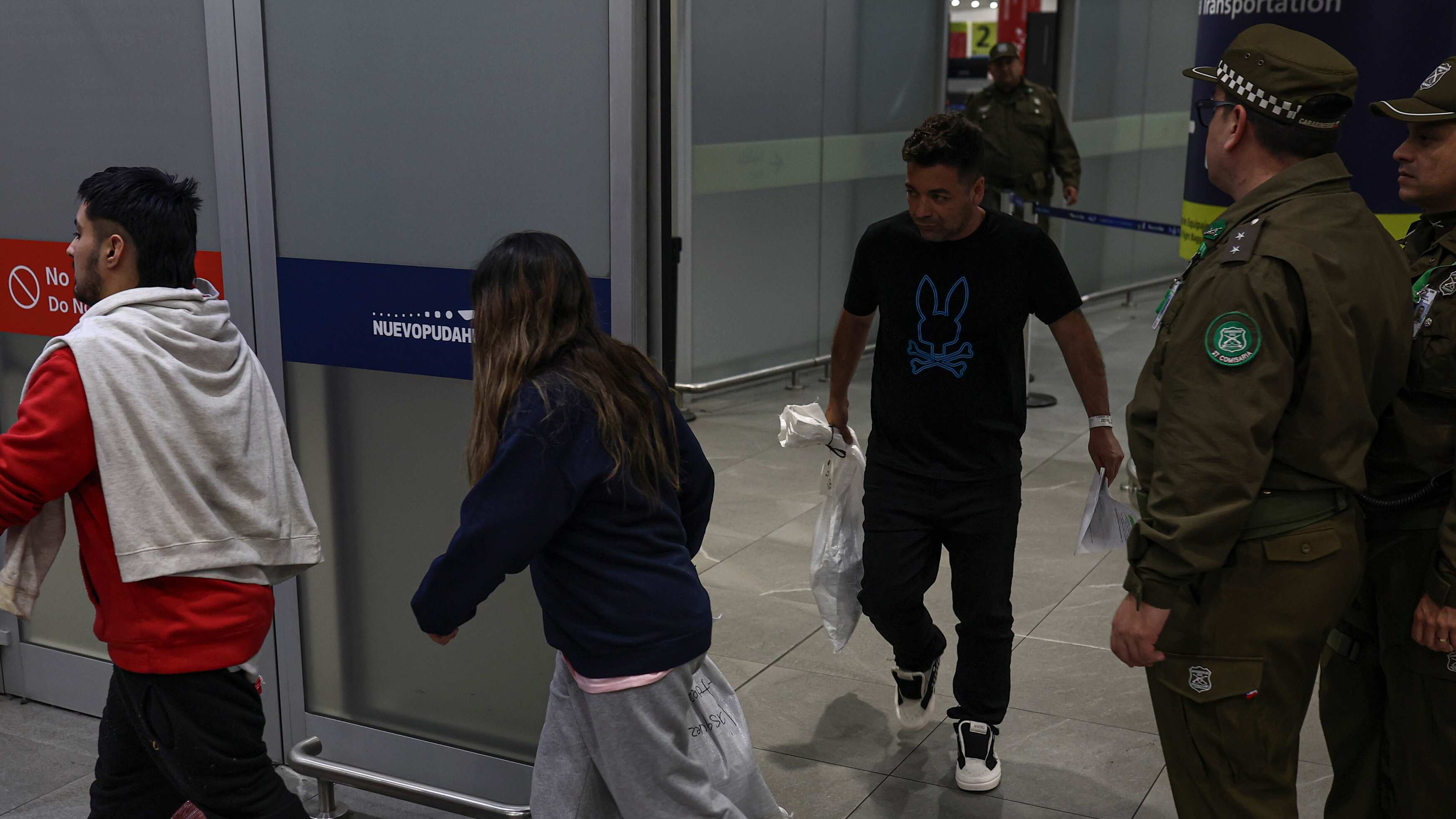 Según información radial, se espera que el jueves lleguen al país una cuarentena de compatriotas deportados desde Estados Unidos.