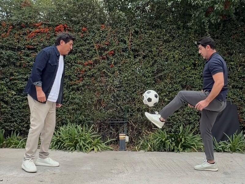 Previa mundialera: Iván Zamorano y Marcelo Salas se reencuentran en un comercial y envian especial saludo a Nelson Acosta