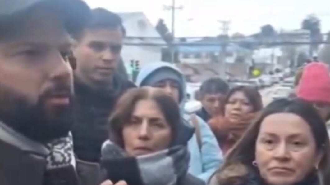 Presidente Boric y vecinos