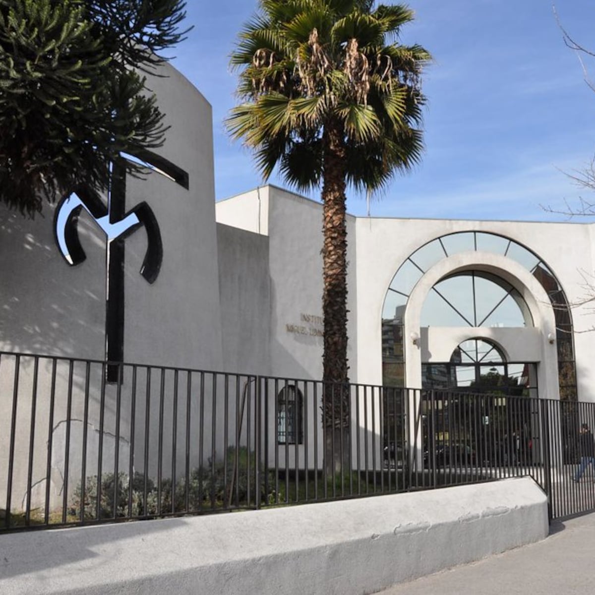 Sacerdote acusado de conducta inapropiada en Colegio de San Miguel Sacerdote acusado de conducta inapropiada en Colegio de San Miguel