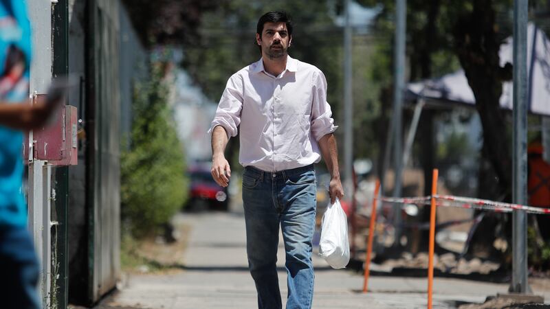 Presentan querella criminal contra el diputado Joaquín Lavín León: podría ser desaforado