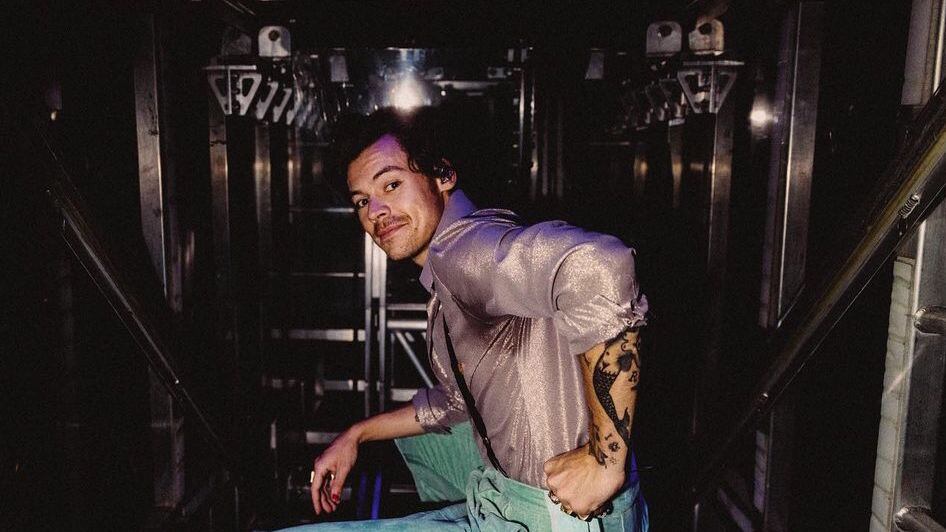 El cantante cerrará el año con una película y un gira exitosa.