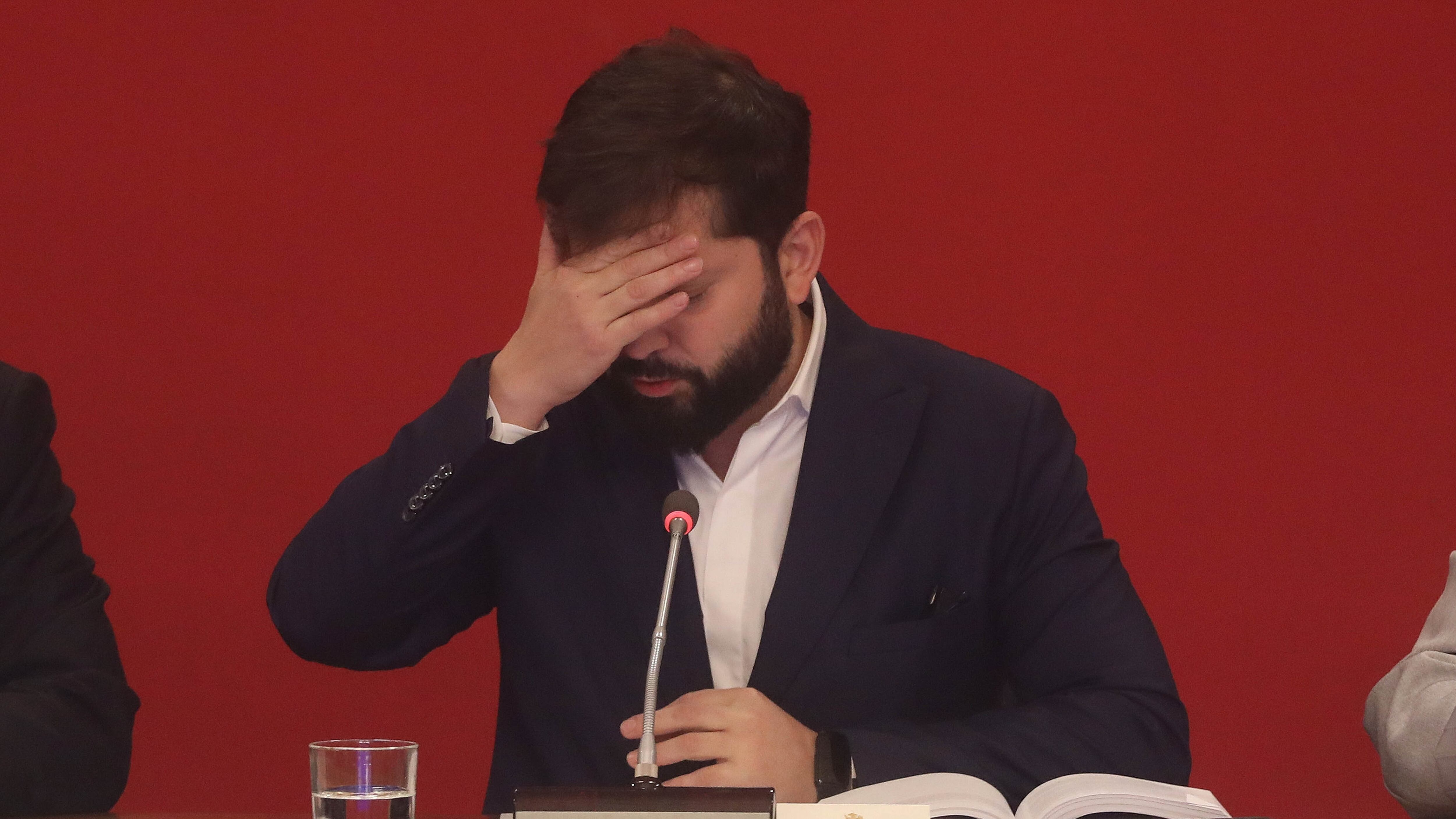 La desaprobación del Presidente Gabriel Boric llegó a 70% en la encuesta Cadem
