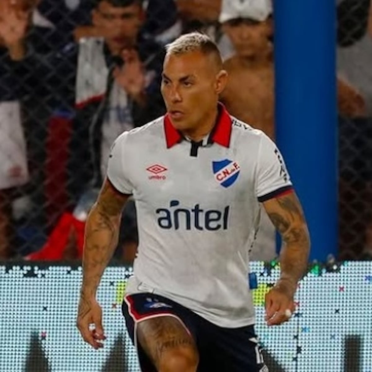 Eduardo Vargas rescinde contrato con Nacional y vuelve a Chile para firmar en Audax Italiano Eduardo Vargas rescinde contrato con Nacional y vuelve a Chile para firmar en Audax Italiano