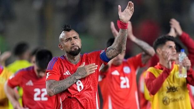 El mediocampista de Colo Colo escribió esta tarde en sus redes sociales una emotiva arenga a los hinchas y jugadores de la selección que esta noche enfrentan a Venezuela en el Estadio Nacional.