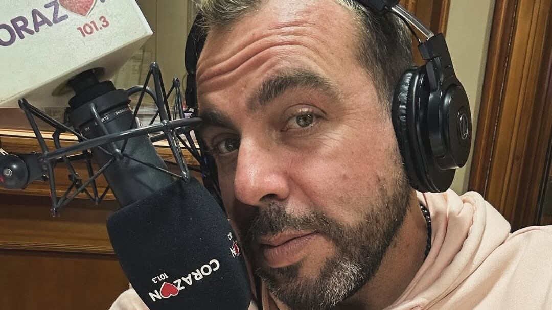 El animador habría recibido dineros por préstamos del empresario del barrio Meiggs asesinado por sicarios a la salida de su departamento.