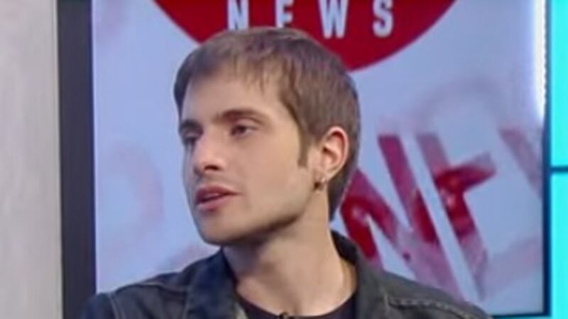 “Hay una homofobia presente”: Francisco Doñabeitía sobre su rol en “Como la vida misma”