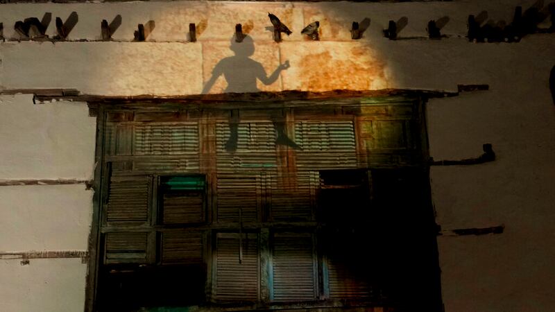 Hombre halla ruinas turcas con miles de años de antigüedad en su casa