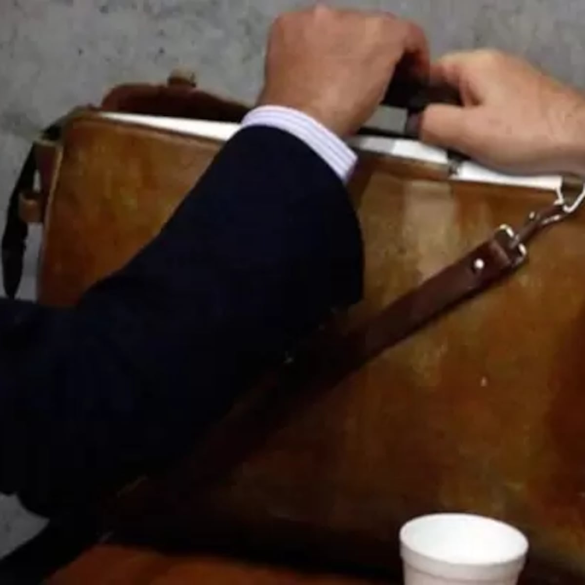DC propone registro de vándalos de cuello y corbata DC propone registro de vándalos de cuello y corbata