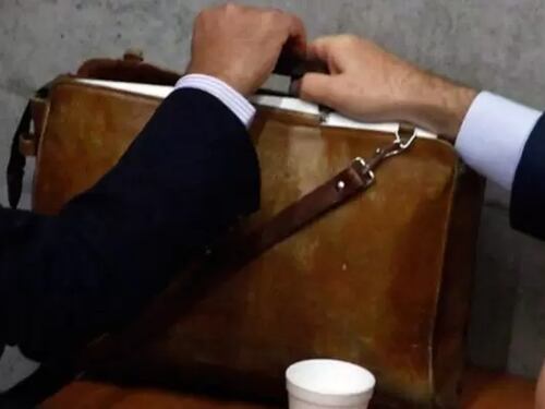 DC presenta proyecto para crear registro de “vándalos de cuello y corbata”: condenados por delitos económicos perderían beneficios