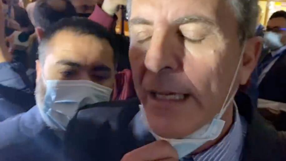 Gonzalo de la Carrera le pegó un combo a diputado Sepúlveda