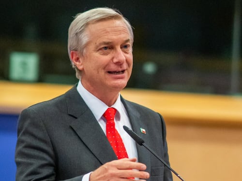 Presidente Kast se fue en picada contra el gobierno de Boric tras críticas por ajustes en ministerios: “Éramos una potencia y nos dejaron destruidos”