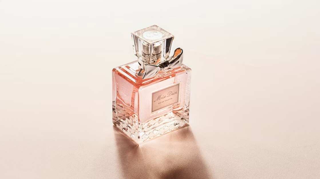 Presta atención a estas recomendaciones para que no desperdicies tu perfume