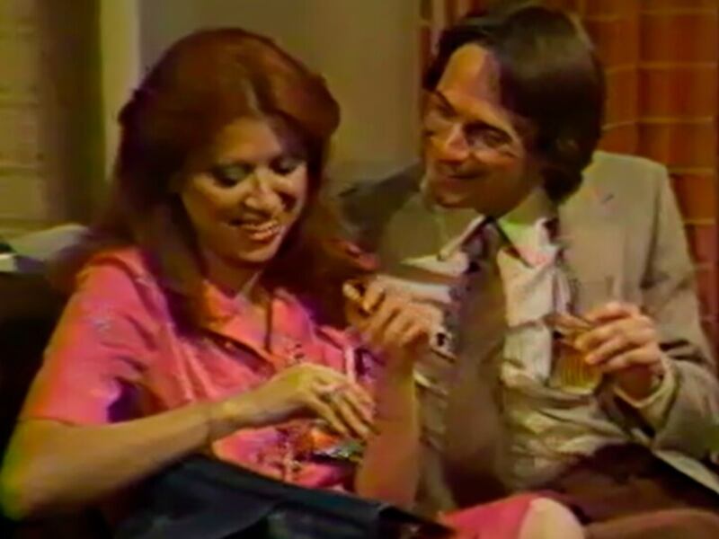 TVN3 se renueva: reestrenará la primera teleserie sobre adolescentes del país que incluyó a Luis Jara y a Patricia Maldonado con Alfredo Castro como pareja de ficción