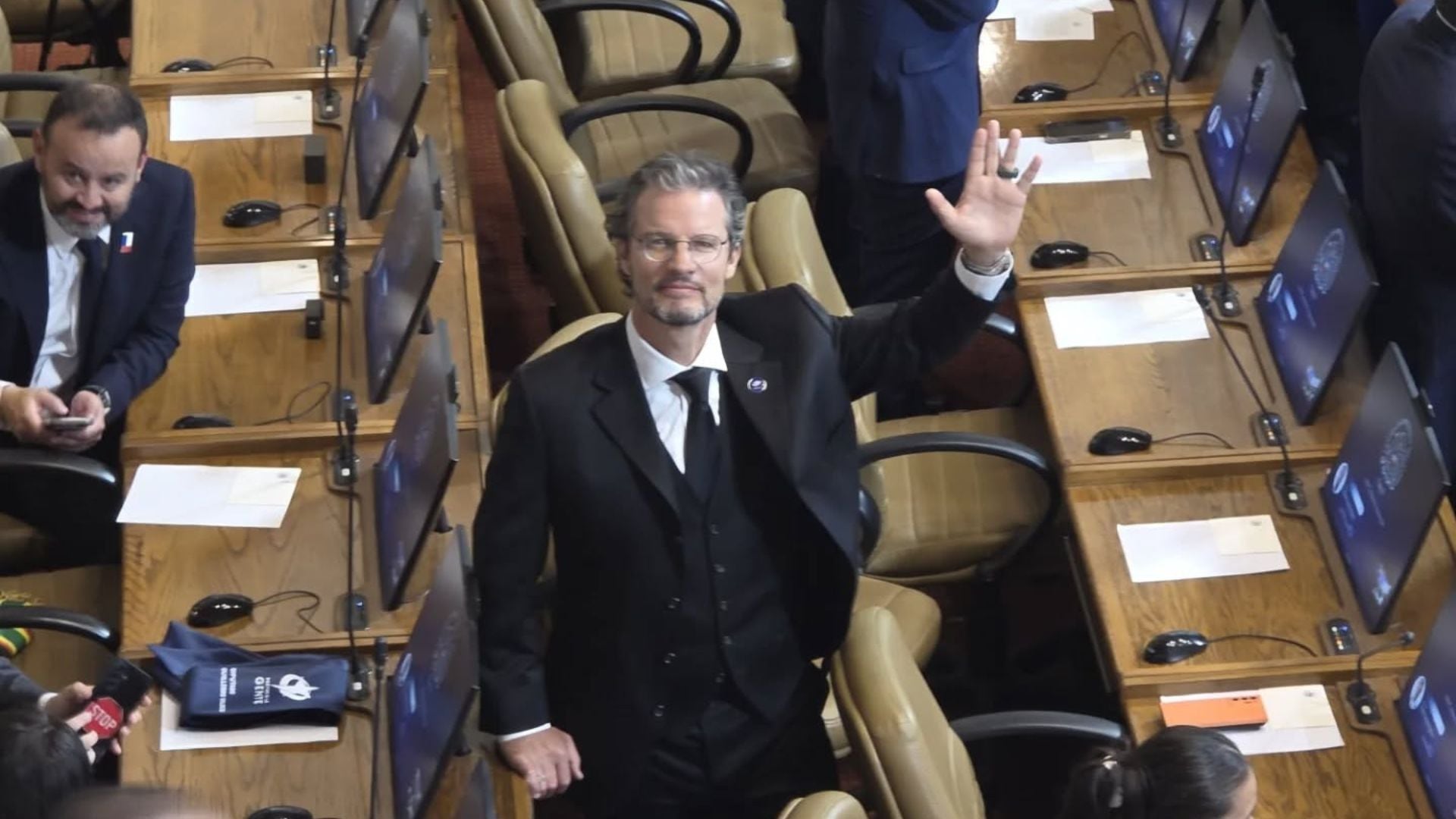 Bancada del PDG oficializó la expulsión del diputado Cristian Contreras por “falta de sintonía estratégica”