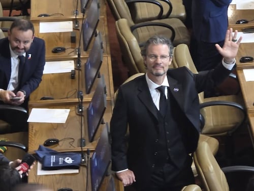 Bancada del PDG oficializó la expulsión del diputado Cristian Contreras por “falta de sintonía estratégica”