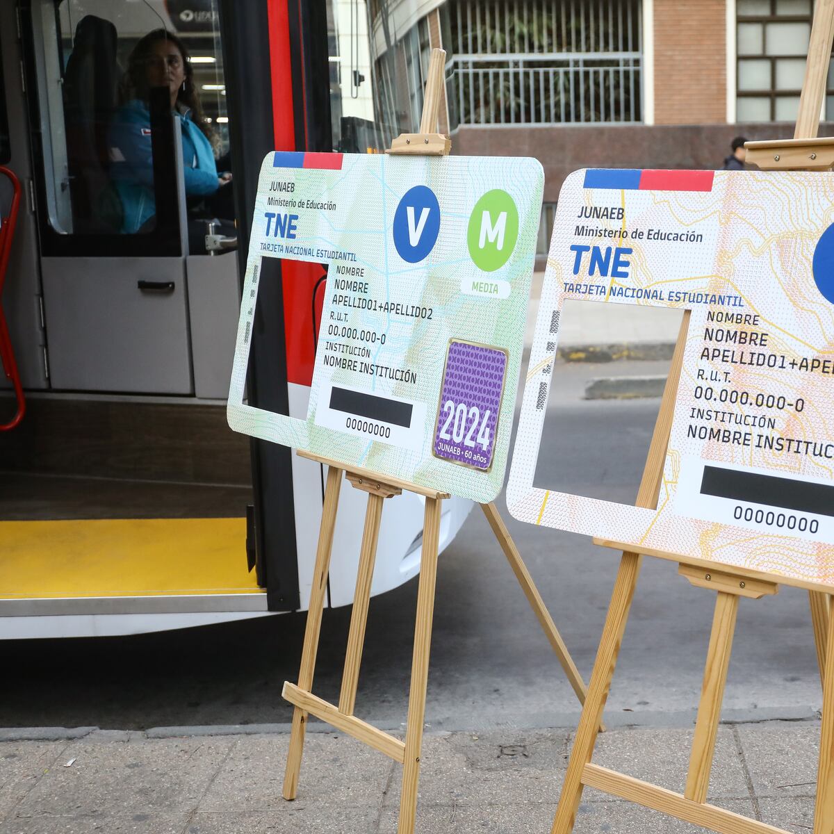 Junaeb niega entrega de pases a no beneficiarios Junaeb niega entrega de pases a no beneficiarios
