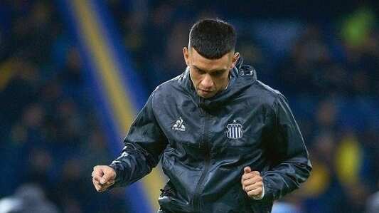 El futbolista de Talleres, convocado por Ricardo Gareca en una pre-nómina de la selección chilena, fue detenido en la ciudad de Córdoba tras dar positivo en un control de alcoholemia.