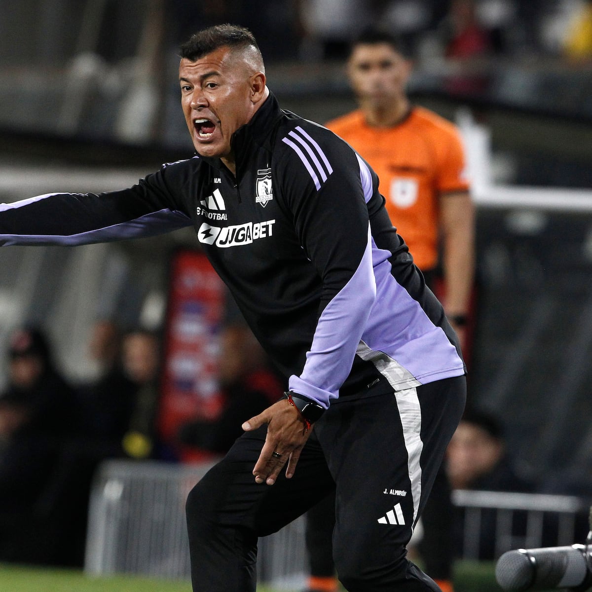Jorge Almirón pone en duda su permanencia en Colo Colo Jorge Almirón pone en duda su permanencia en Colo Colo