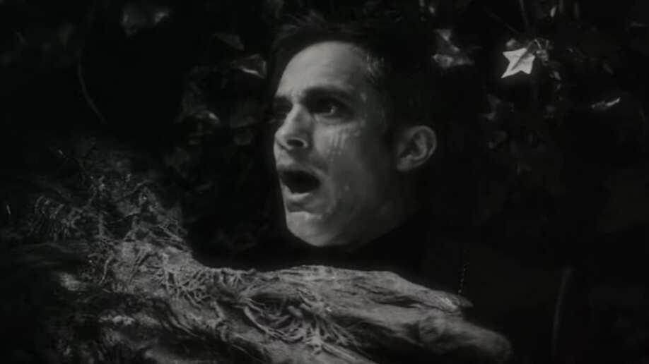 Gael García en Werewolf by Night