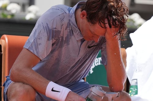Sorpresa total: El número 1 Jannik Sinner queda eliminado en segunda ronda de Roland Garros