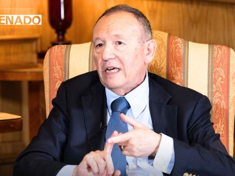 Gobierno busca propuesta ante alza de combustibles y advierte medidas “dolorosas” por situación fiscal