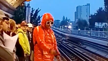 Hombre con arma en el Metro