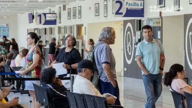 Superintendencia de Salud anuncia tope máximo que Isapres tendrán para aumentar los planes de sus clientes: en 2025 no podrán ser mayores a un 3,7%