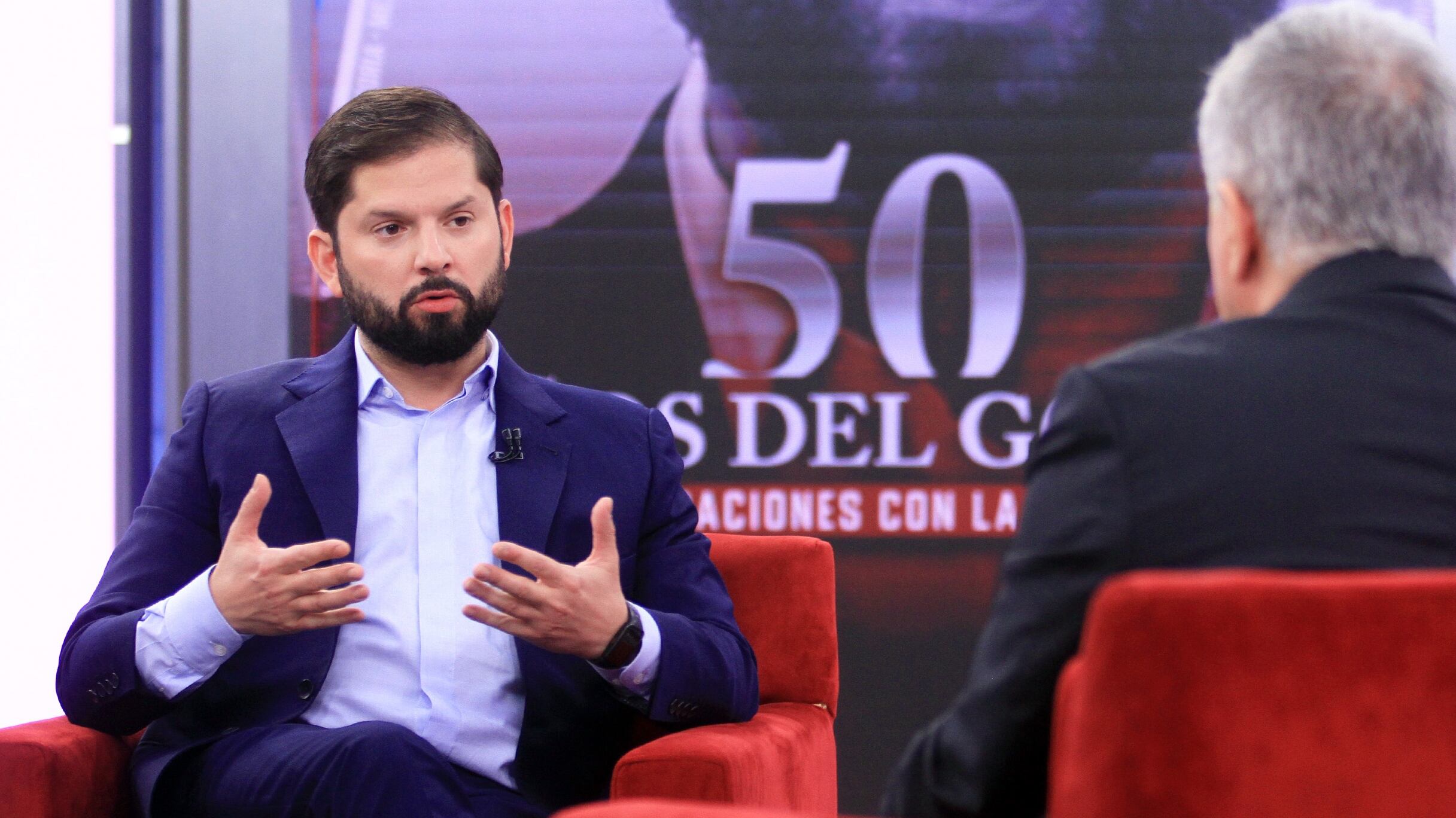 El Presidente estará esta noche en el programa "Mesa Central", de la señal televisiva controlada por el clan familiar de los Luksic.