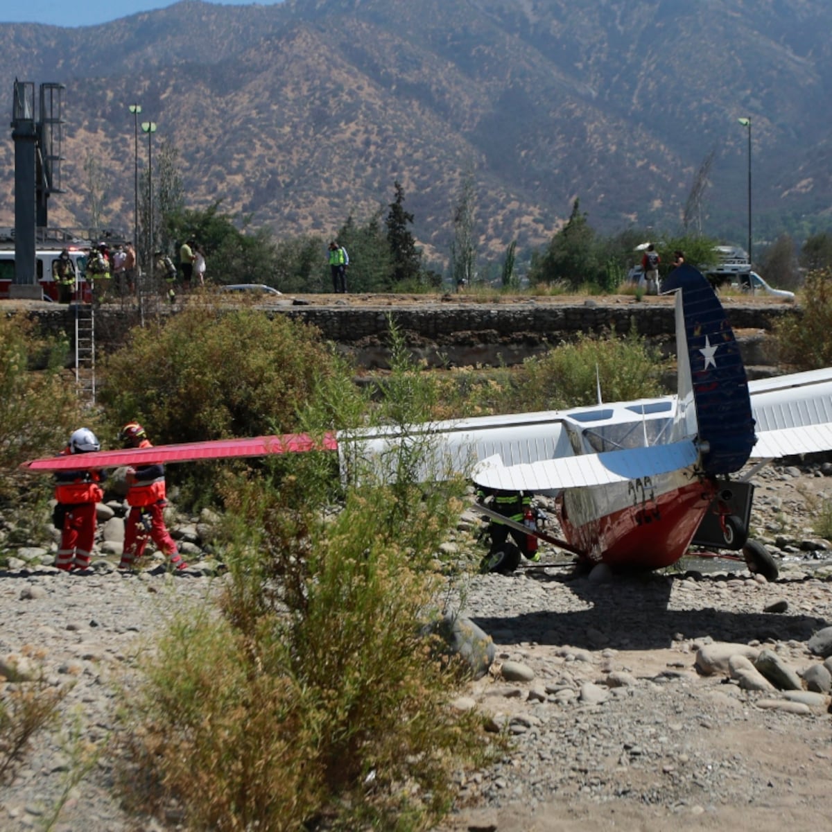 Accidente aéreo en río Itata deja dos heridos y dos fallecidos Accidente aéreo en río Itata deja dos heridos y dos fallecidos