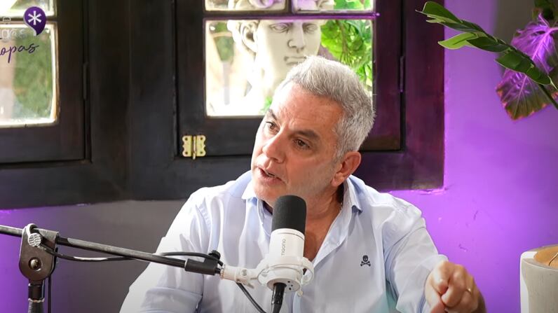 José Miguel Viñuela | Captura: Entre amigas y copas